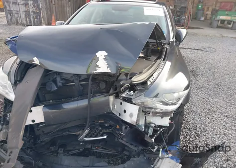 2011 Lexus Ls 460 z USA, uszkodzony, nr VIN JTHCL5EF8B5011721